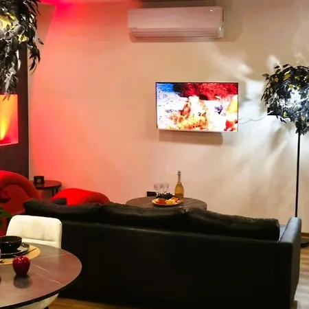 Red Luxury Puhkemaja * Kooli