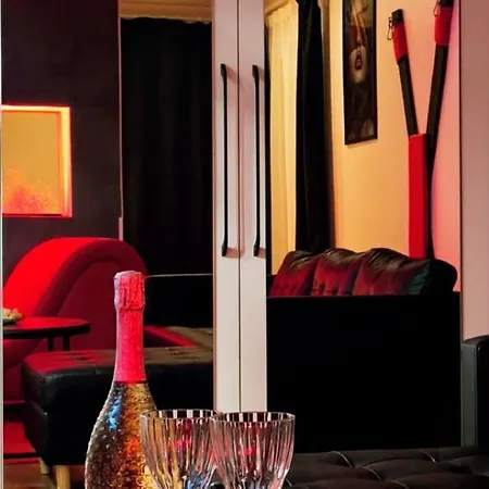 Red Luxury Puhkemaja