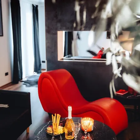 Red Luxury Puhkemaja *
