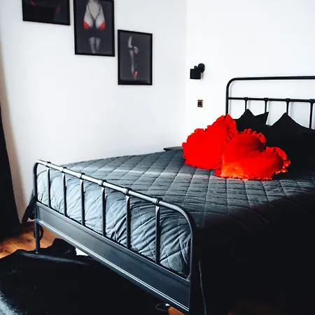Red Luxury Puhkemaja Kooli