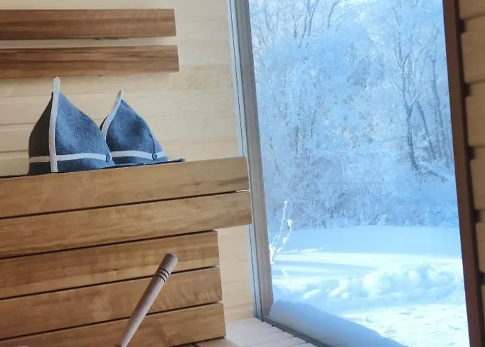 Red Luxury Puhkemaja Holiday home *